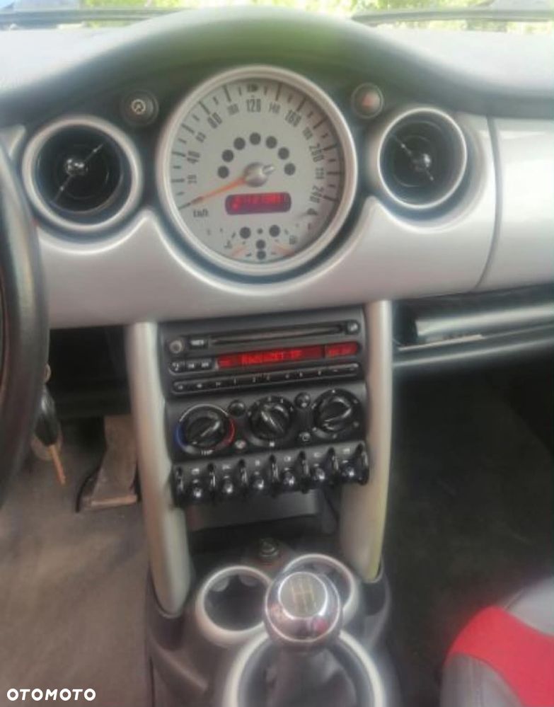MINI Cooper Standard - 15