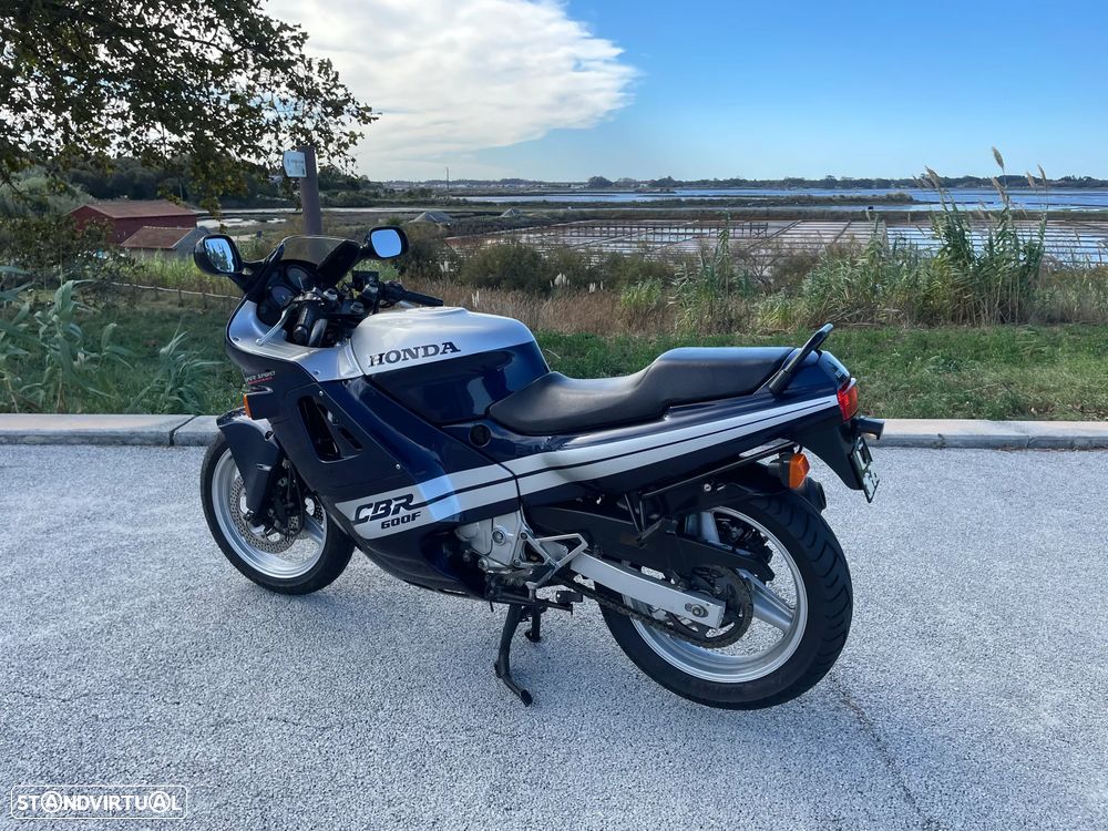 Honda CBR CBR 600 F1 - 5