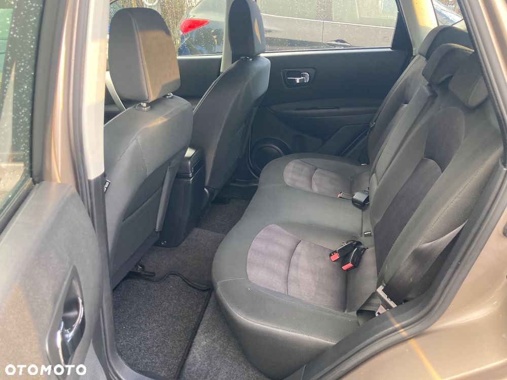 Nissan Qashqai 1.6 Visia - 8