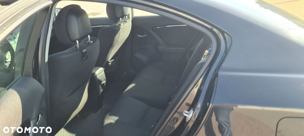 Toyota Avensis 1.6 Luna - 7