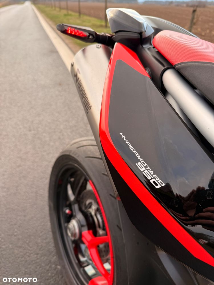 Ducati Hypermotard - 14