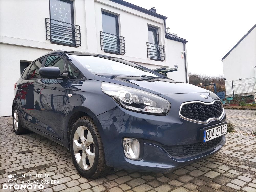 Kia Carens 1.7 CRDi 115 Dream Team Edition - 1