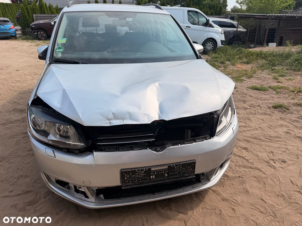 Volkswagen Touran 1.4 TSI DSG STYLE - 4