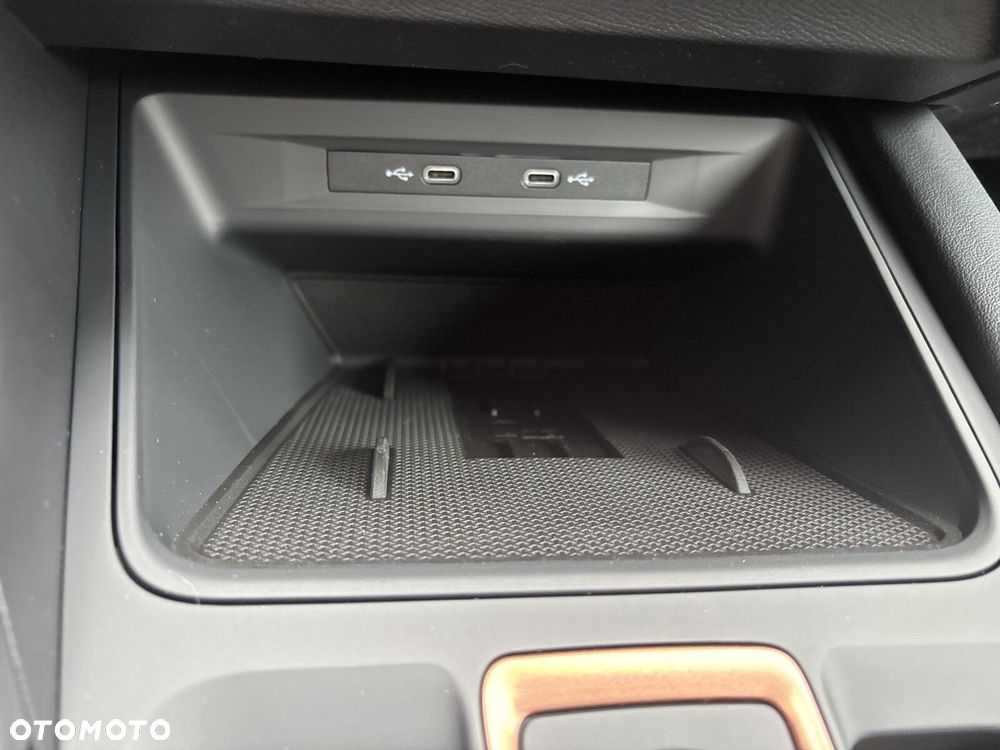 Cupra Leon 1.5 eTSI mHEV DSG - 28