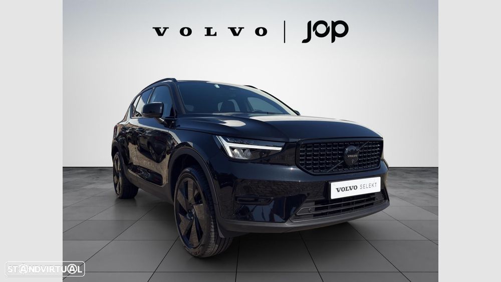 Volvo XC 40 2.0 B3 Black Edition - 10
