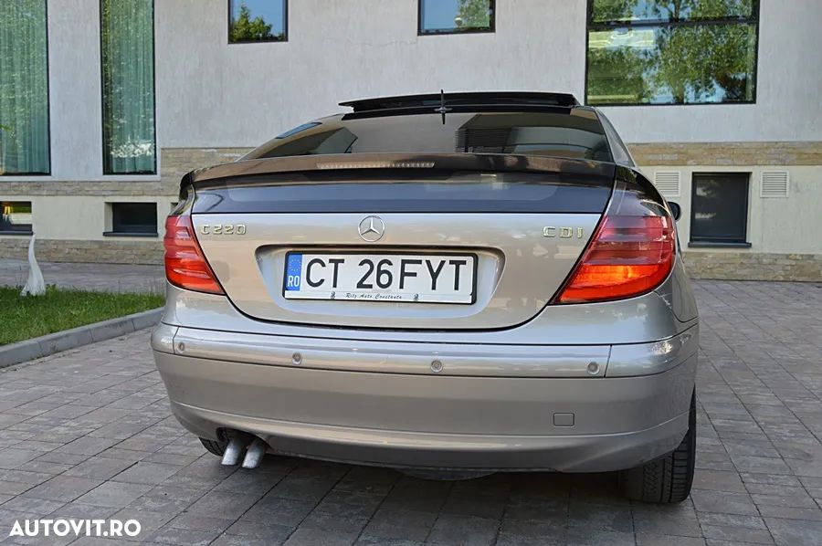 Mercedes-Benz C 220 CDI Sportcoupe - 13