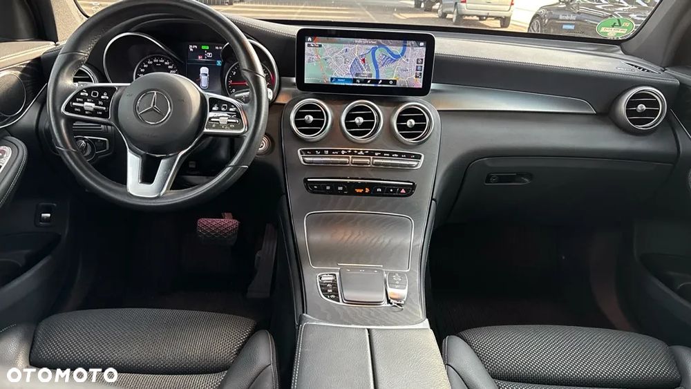 Mercedes-Benz GLC 200 - 4