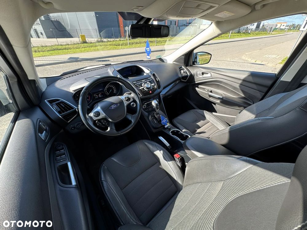 Ford Kuga - 25