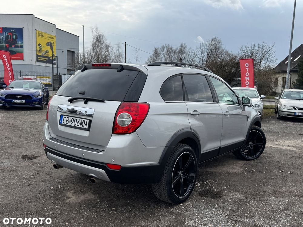 Chevrolet Captiva 2.0 4WD 5 Sitzer Automatik LT Exclusive - 2