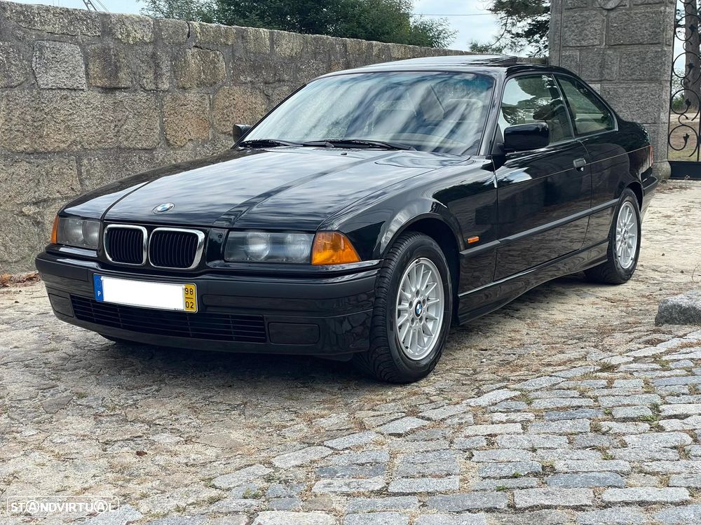 BMW 323 - 6