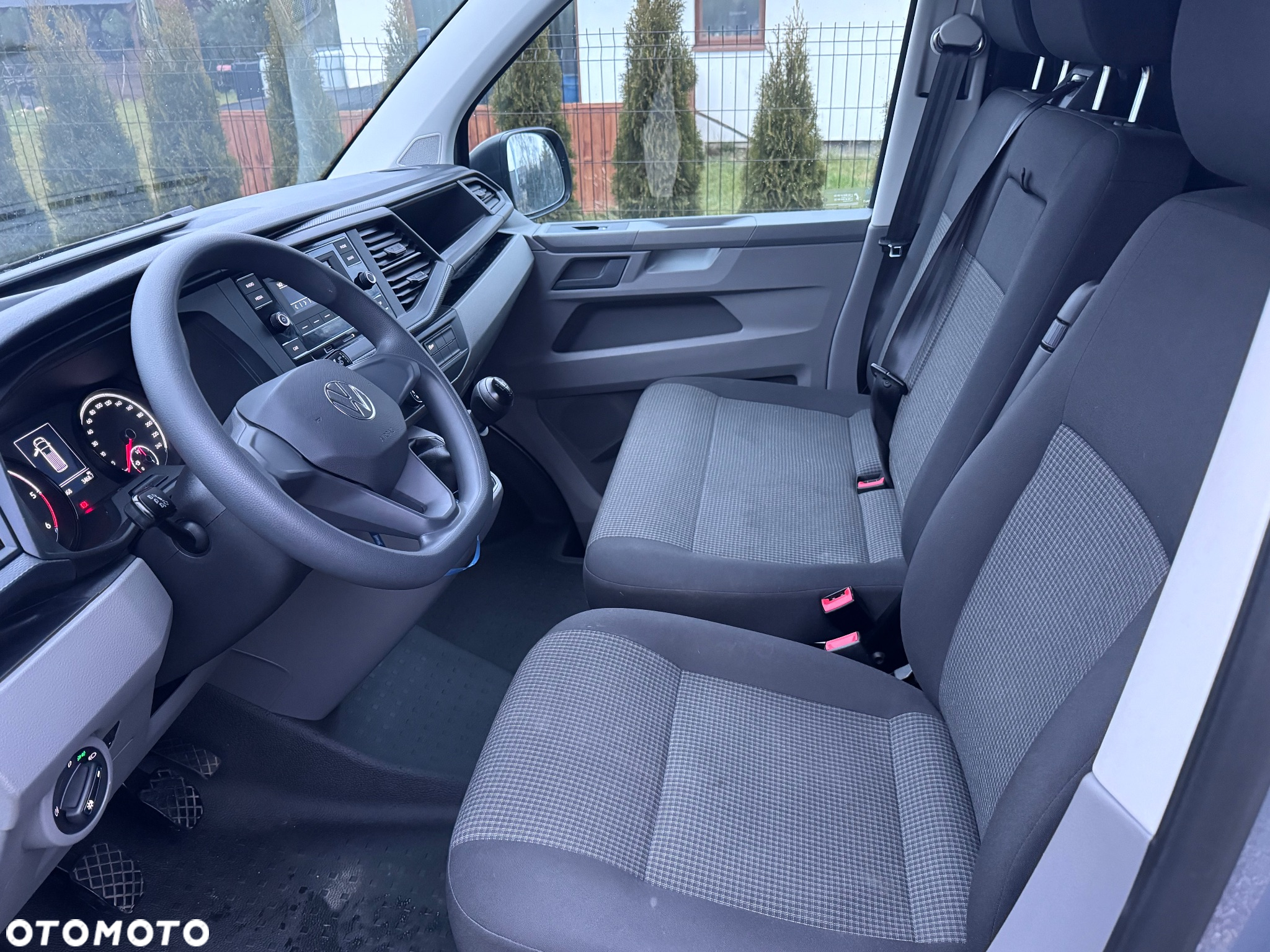 Volkswagen Transporter - 9