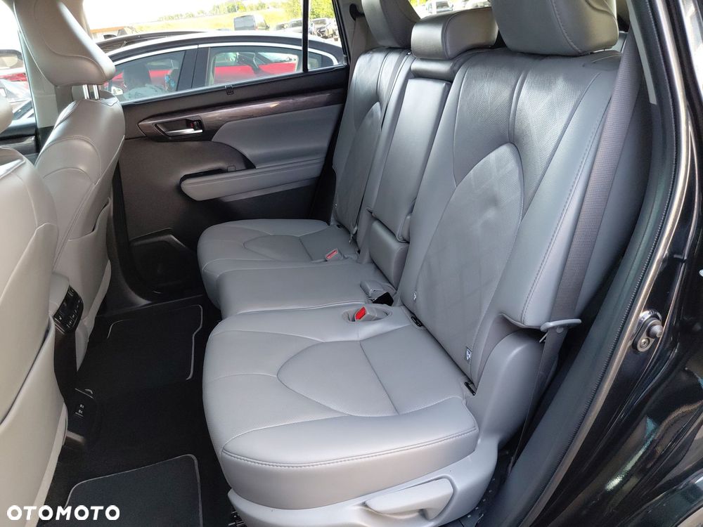 Toyota Highlander - 14