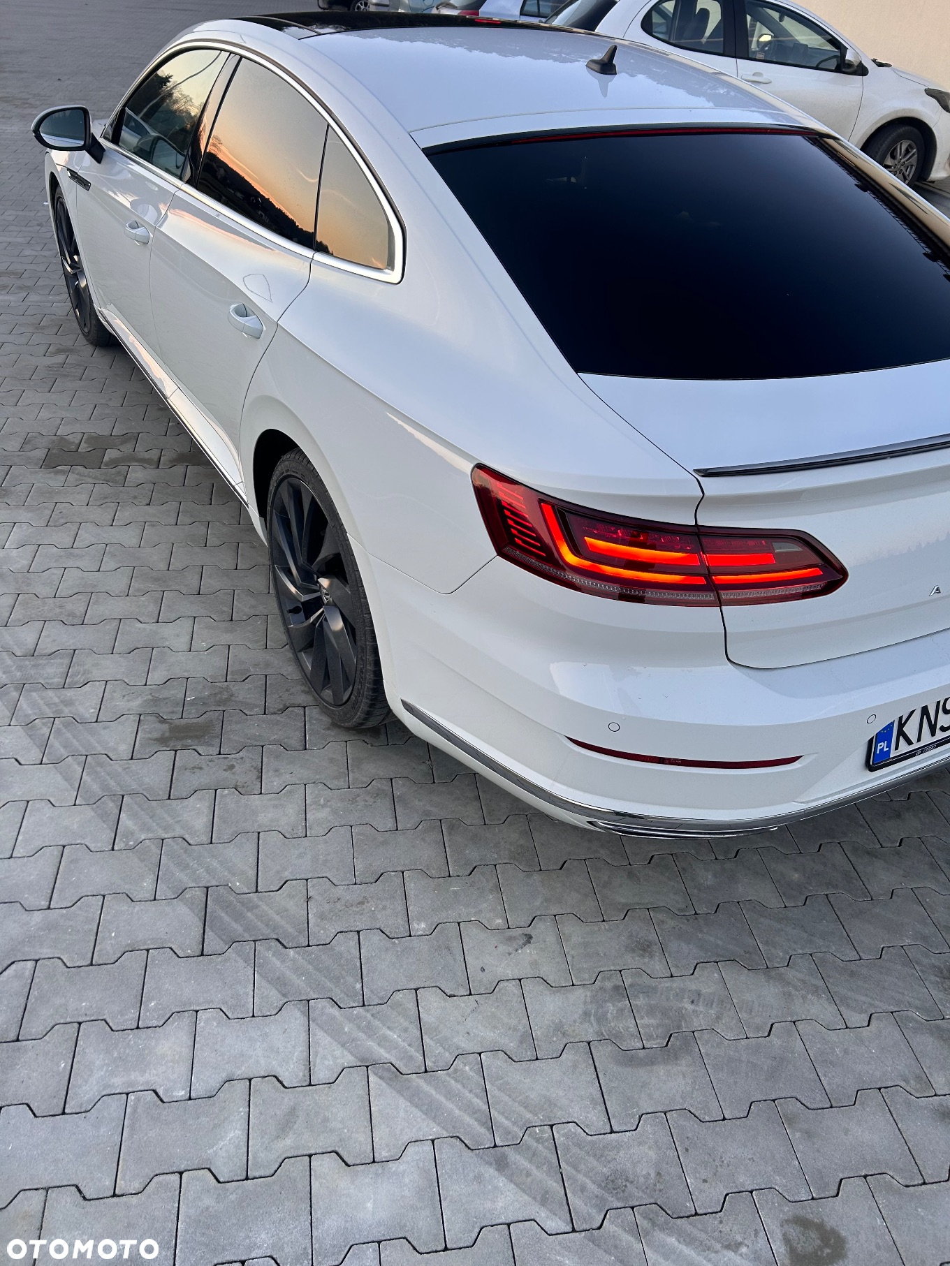 Volkswagen Arteon 2.0 TSI 4Motion R-Line DSG - 3