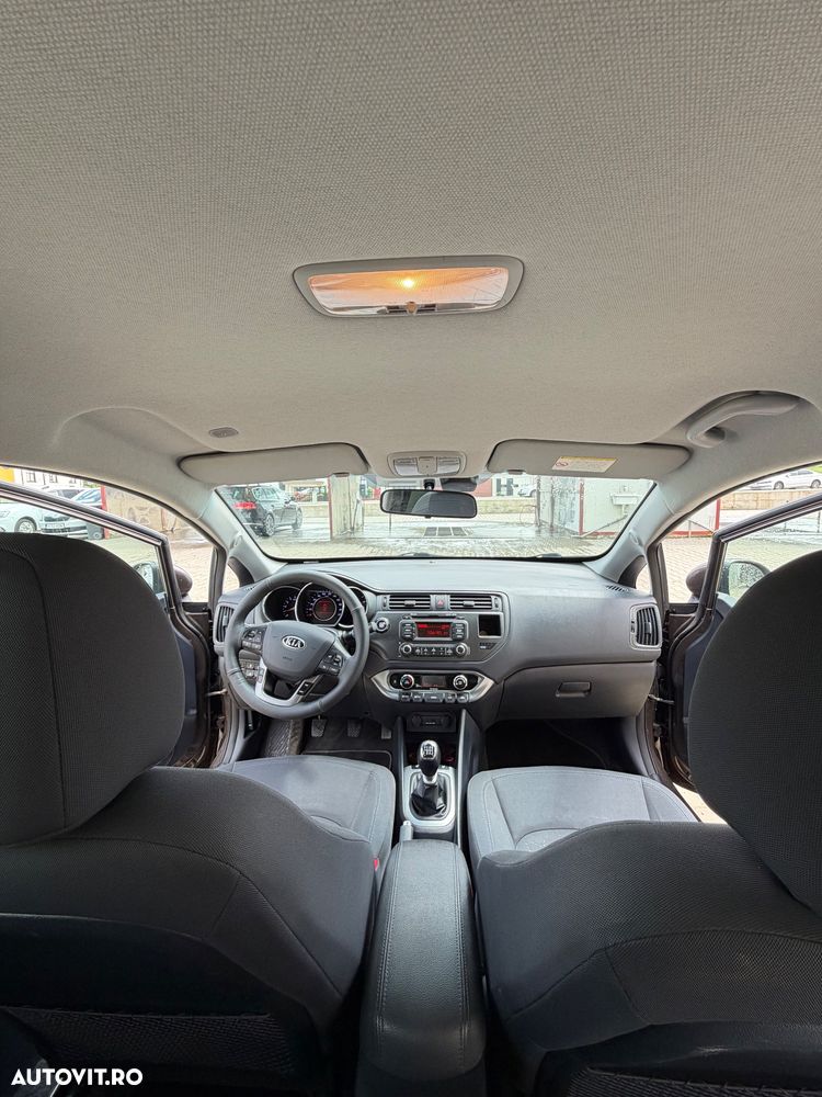 Kia Rio 1.4 DSL Comfort - 7