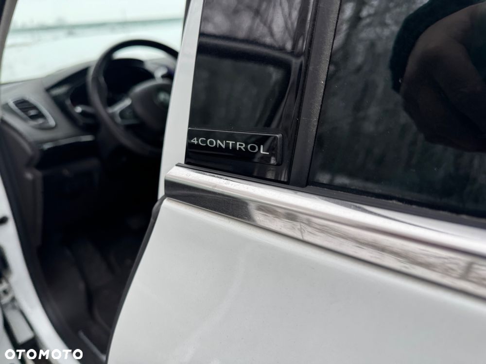 Renault Espace 1.6 TCE Initiale Paris EDC 7os - 15