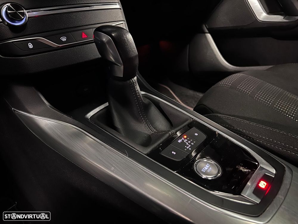 Peugeot 308 SW 1.2 PureTech Allure EAT6 - 14