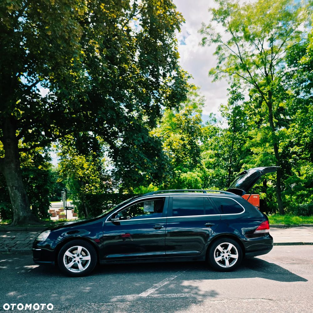 Volkswagen Golf - 5