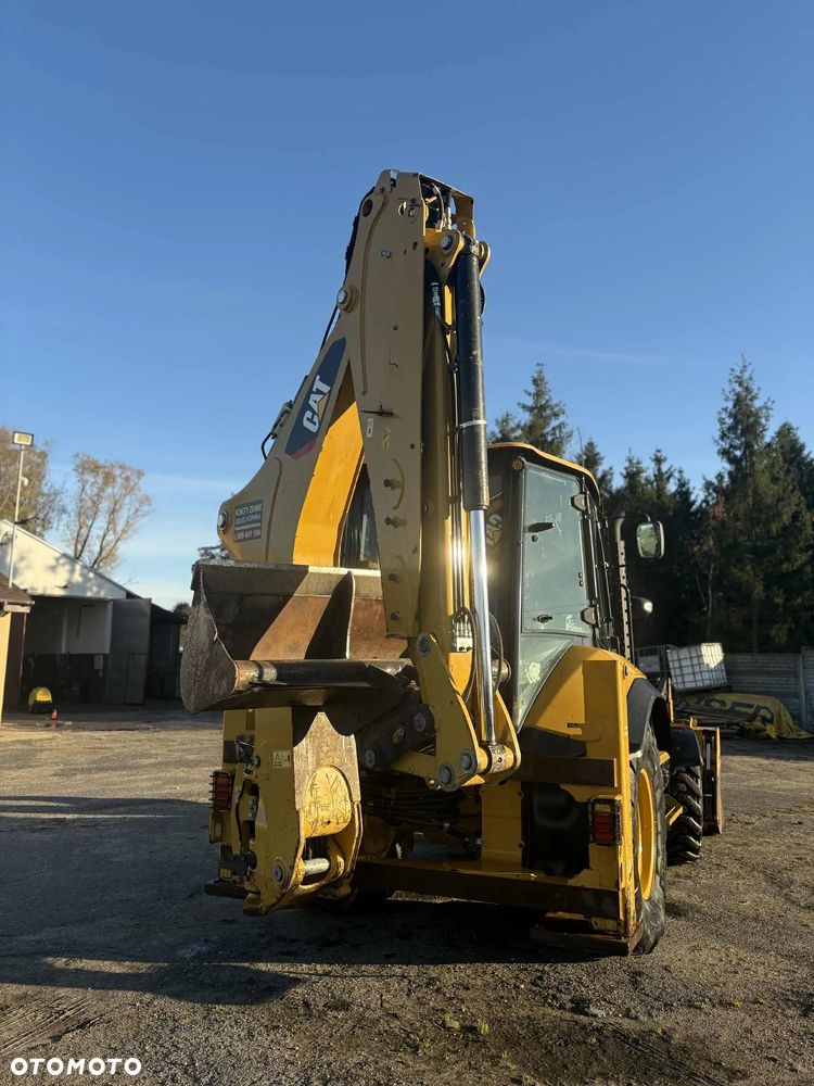 Caterpillar 432F2 - 5