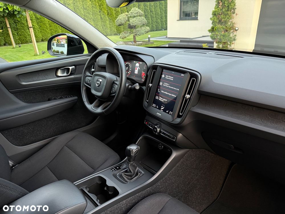 Volvo XC 40 D3 SCR Momentum - 35