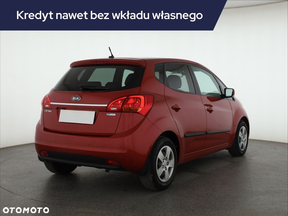 Kia Venga - 7