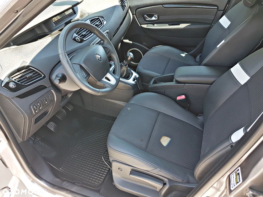 Renault Scenic 1.6 16V 110 Expression - 16