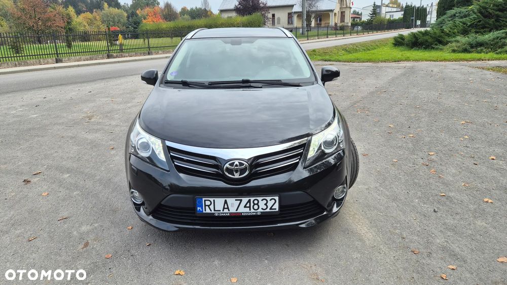 Toyota Avensis - 12
