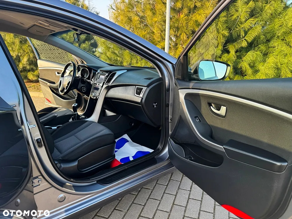 Hyundai i30 1.6 GDI BlueDrive Comfort - 23