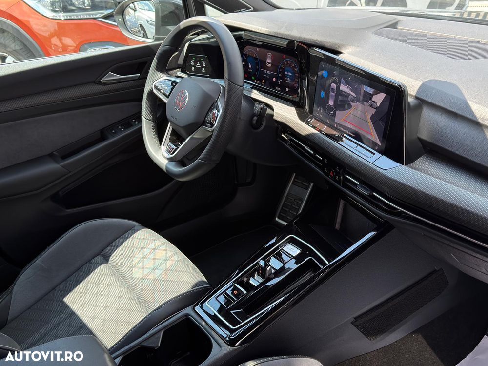 Volkswagen Golf 1.5 eTSI OPF DSG R-Line - 15