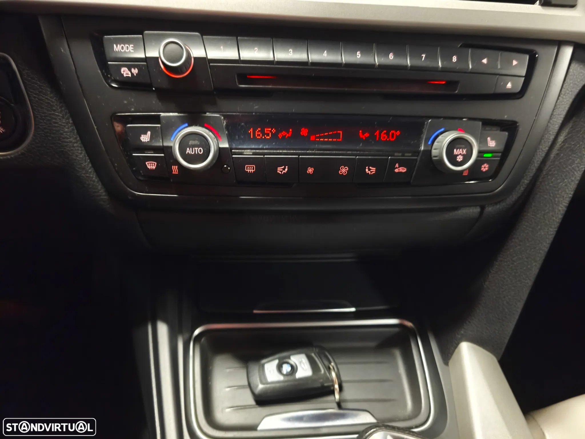 BMW 320 d Auto Line Sport - 10