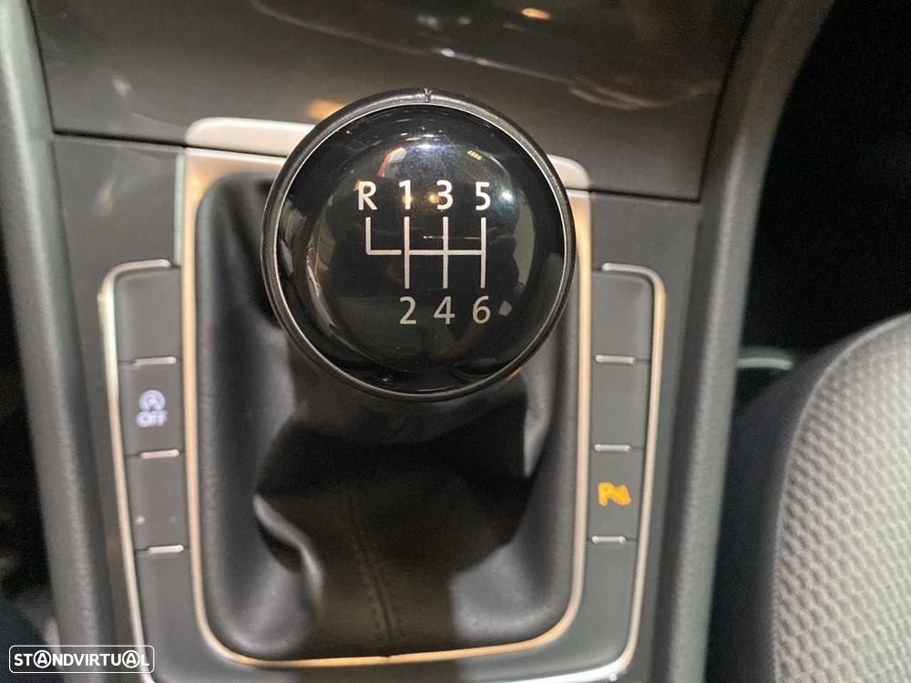 VW Golf - 15