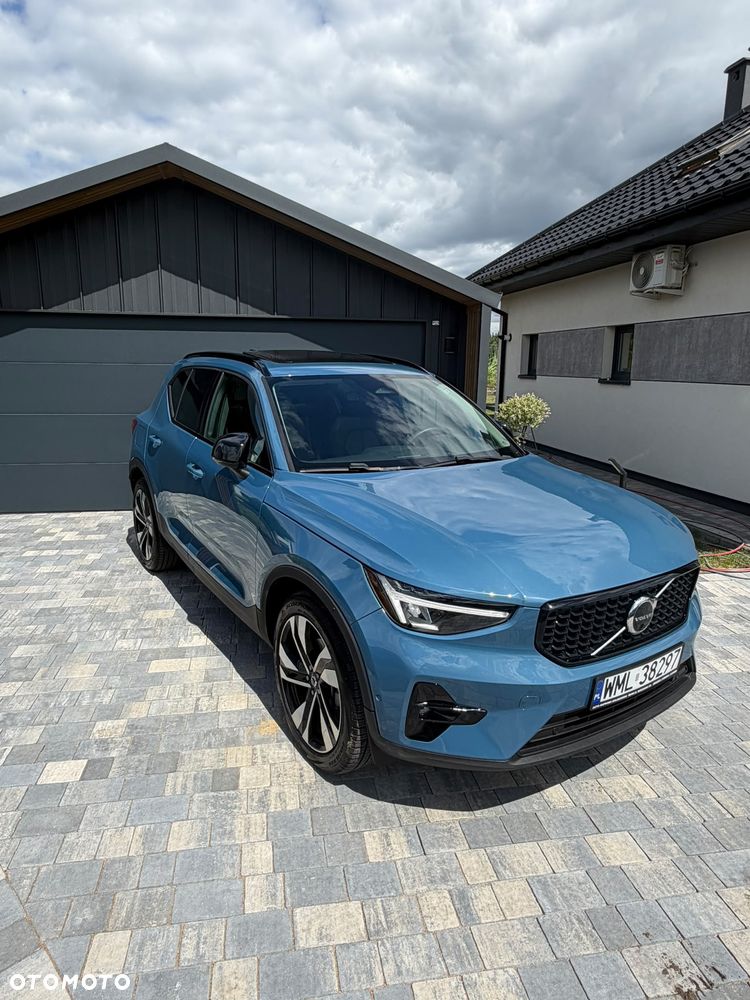 Volvo XC 40 B5 B AWD Ultimate Dark - 2