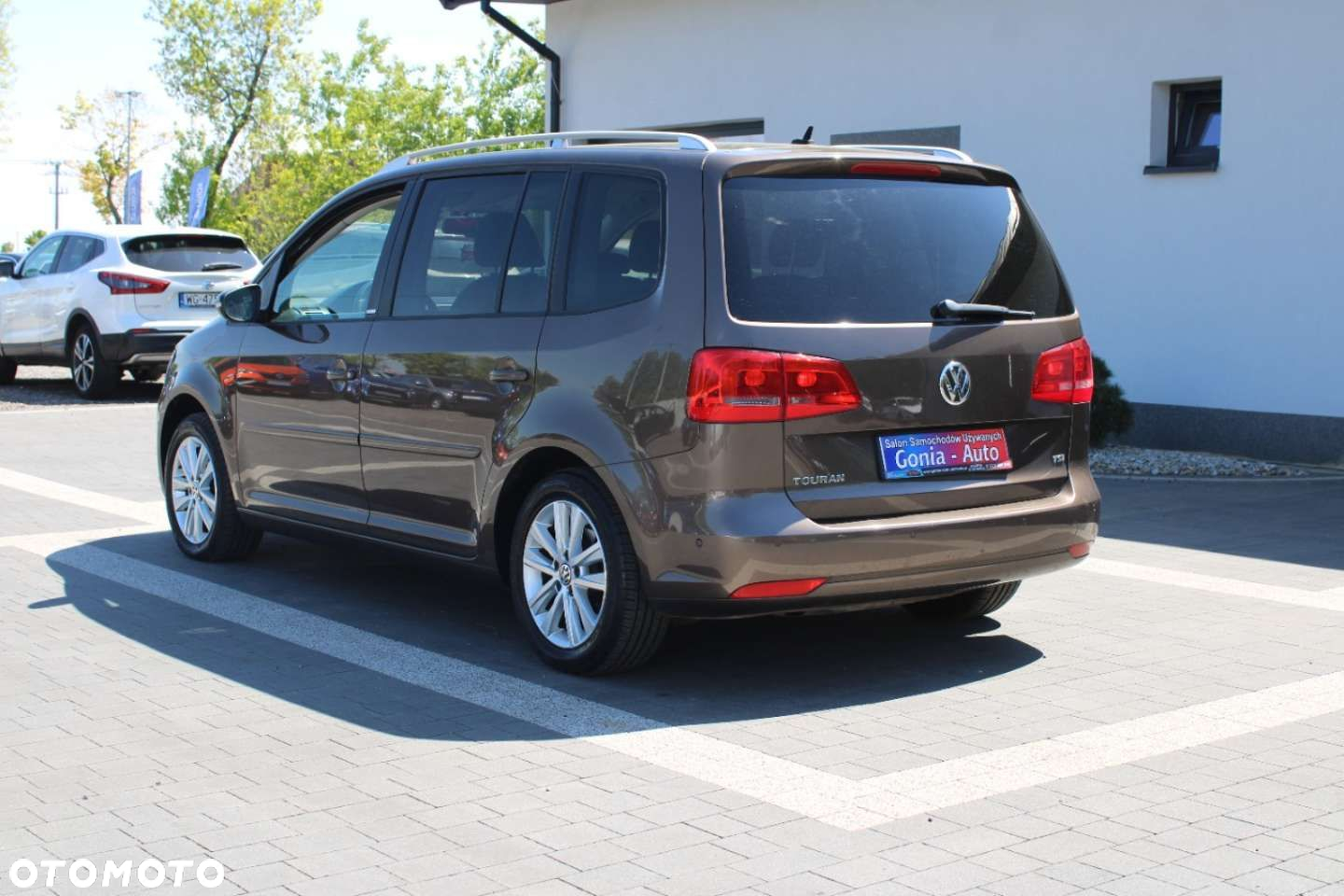 Volkswagen Touran - 5