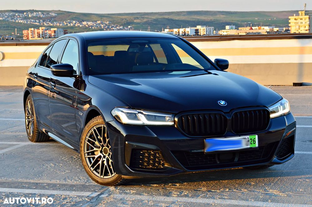 BMW Seria 5 530e Aut. - 1