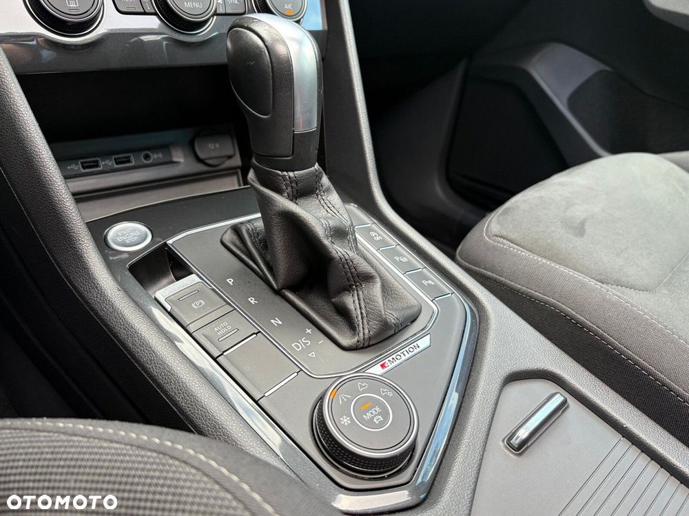 Volkswagen Tiguan - 28