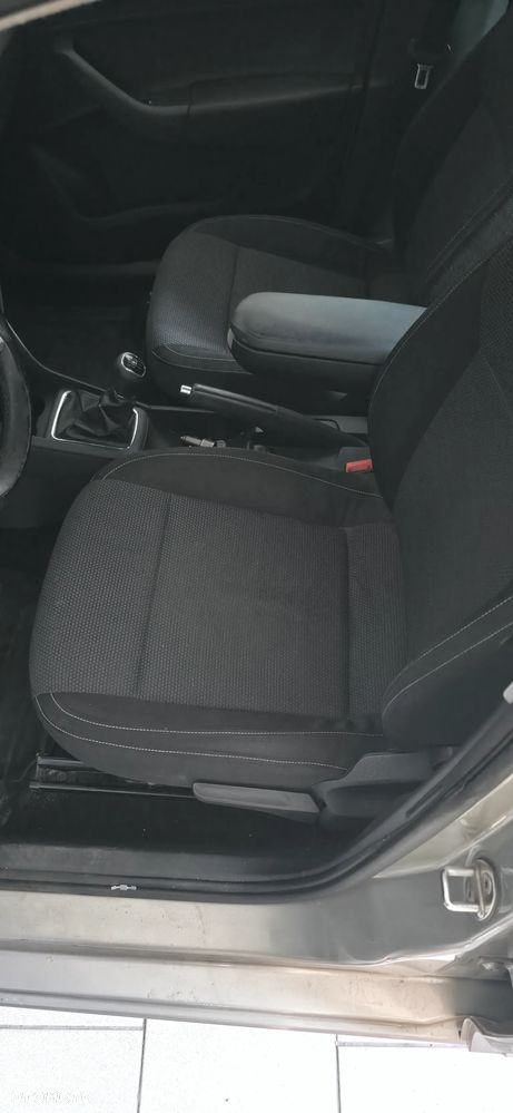 Skoda RAPID 1.2 TSI Style Plus - 8