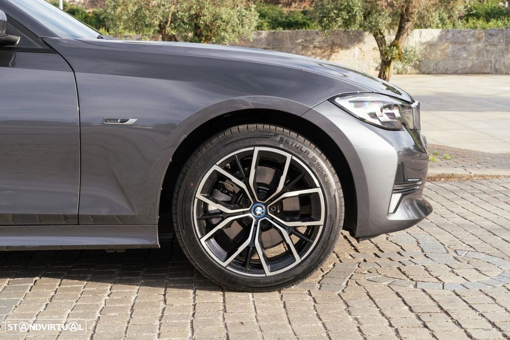 BMW 320 e Line Sport Auto - 51