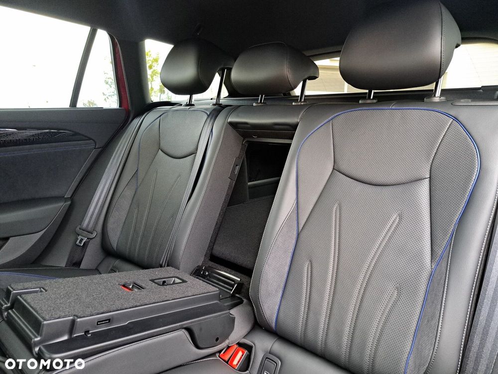 Volkswagen Passat 2.0 TSI 4Mot R-Line DSG - 35