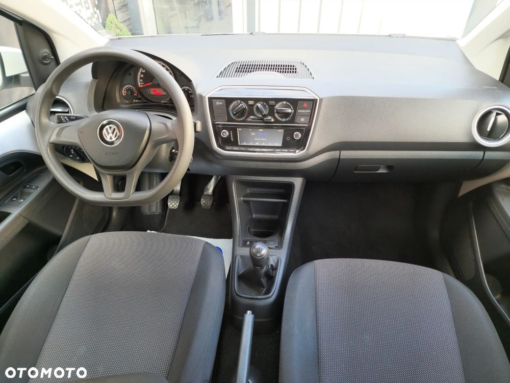 Volkswagen up! (BlueMotion Technology) move - 16