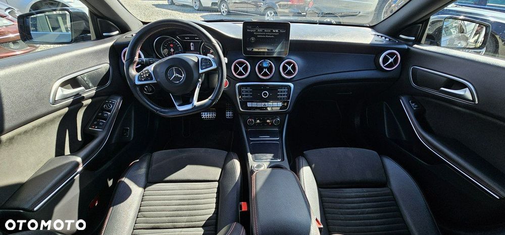 Mercedes-Benz CLA - 25