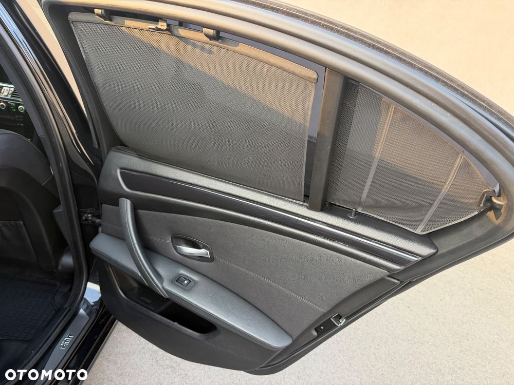 BMW Seria 5 525d Edition Lifestyle - 18