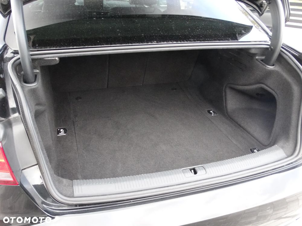 Audi A4 Limousine 2.0 TFSI ultra S tronic sport - 40