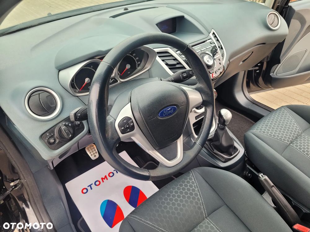 Ford Fiesta 1.6 TDCi Titanium - 12