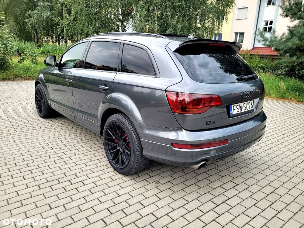 Audi Q7 - 4