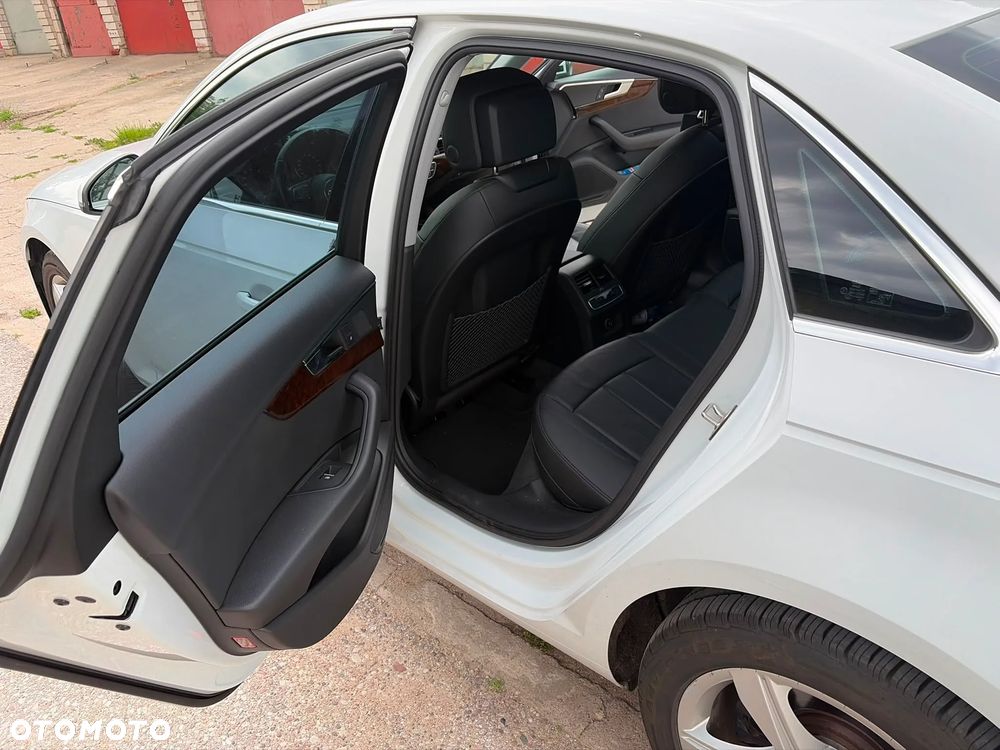 Audi A4 Limousine 2.0 TFSI ultra S tronic design - 13