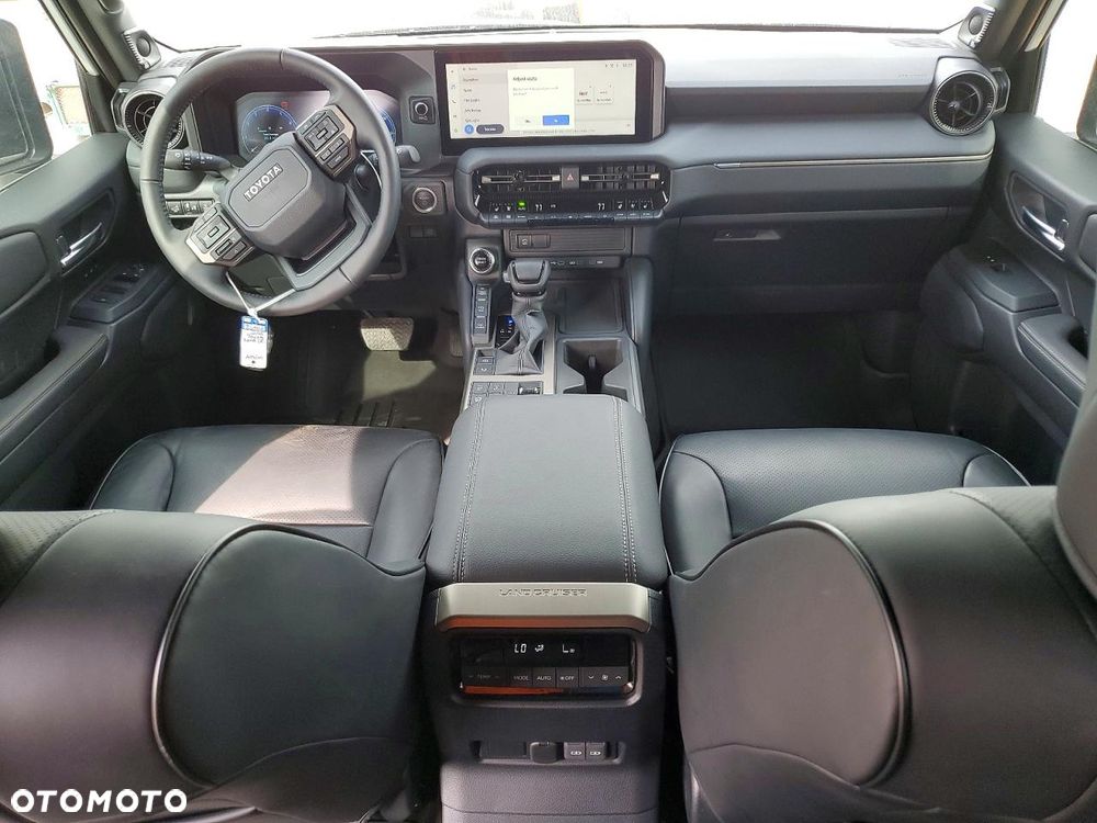 Toyota Land Cruiser - 8