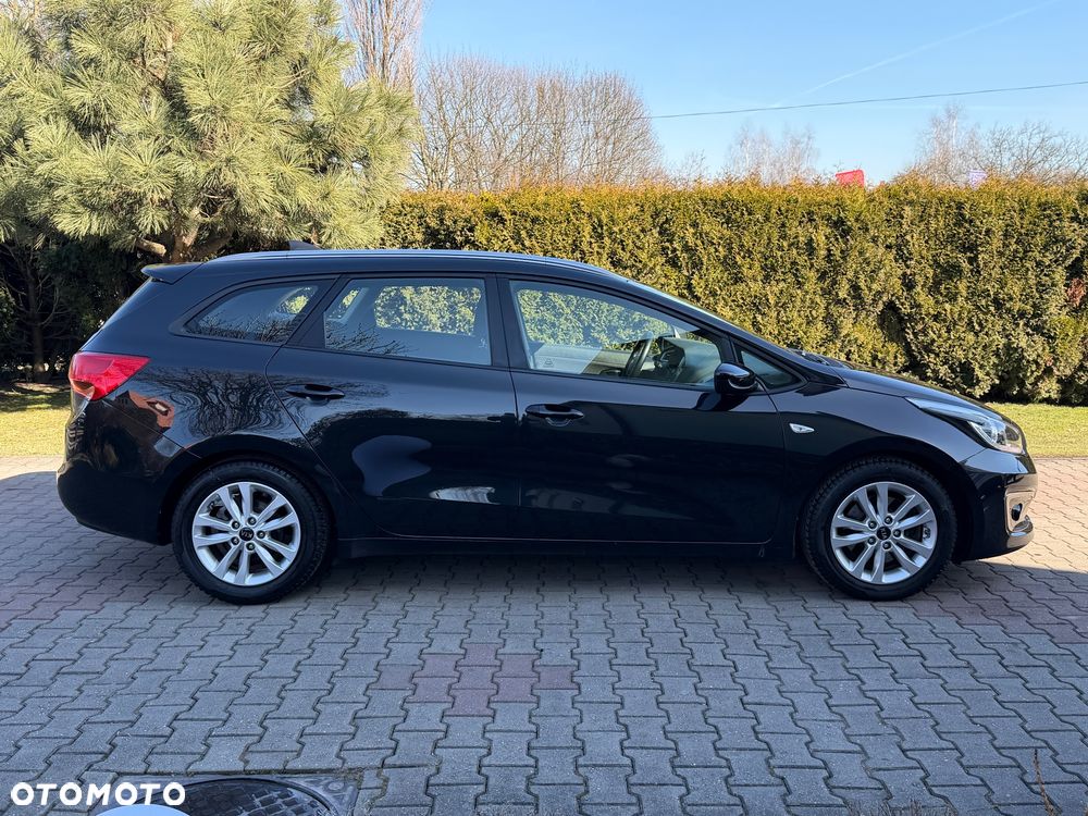 Kia Ceed 1.6 GDI ISG Platinum Edition - 6
