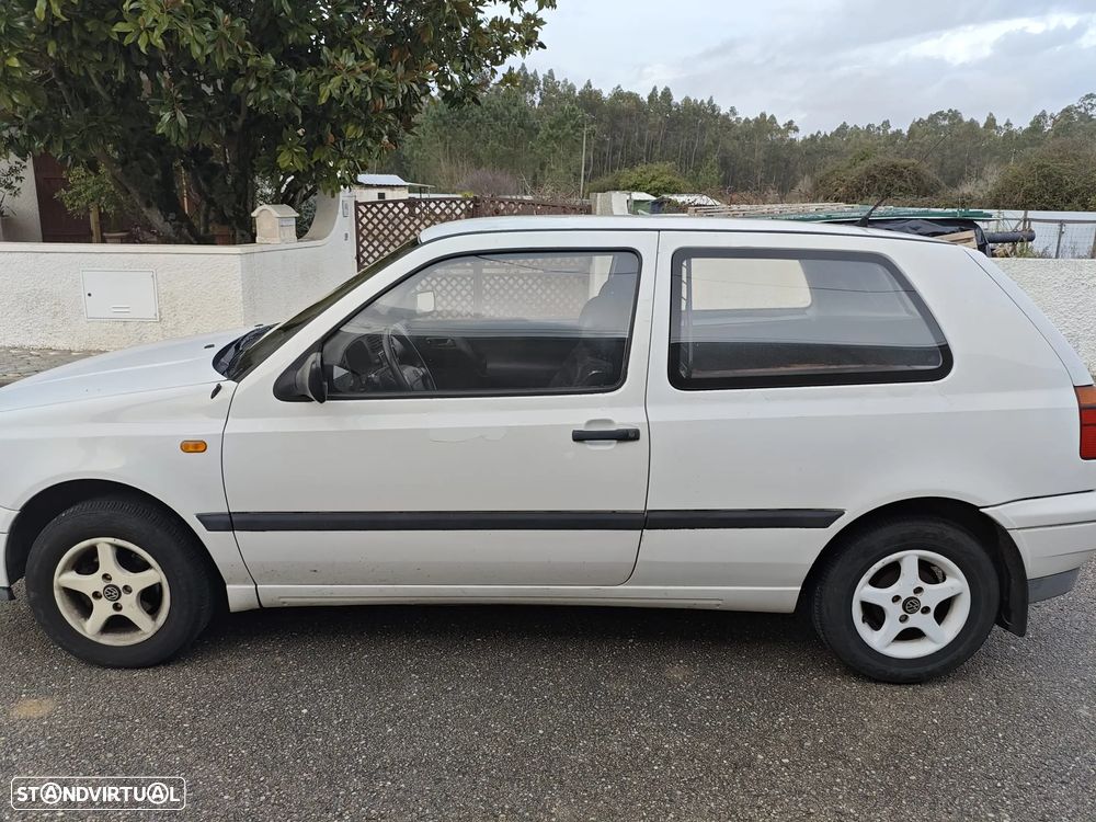 VW Golf 1.9 D CL - 1