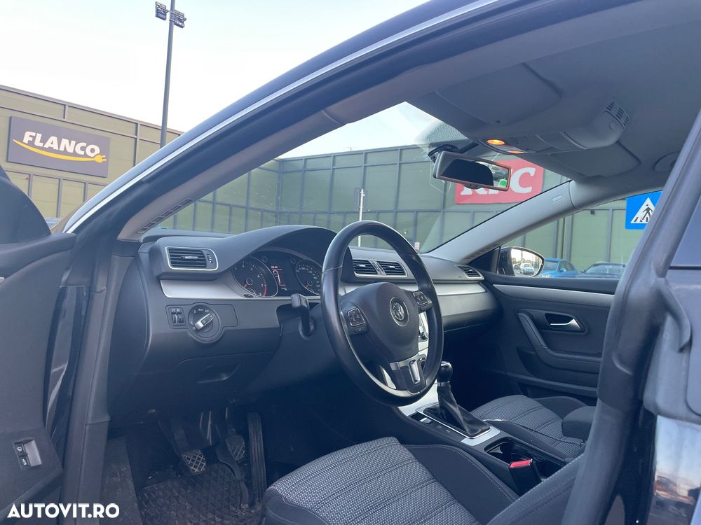 Volkswagen Passat CC - 4