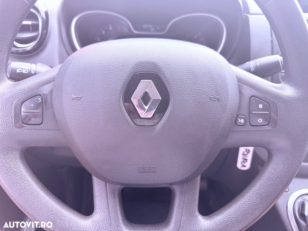 Renault Trafic - 24