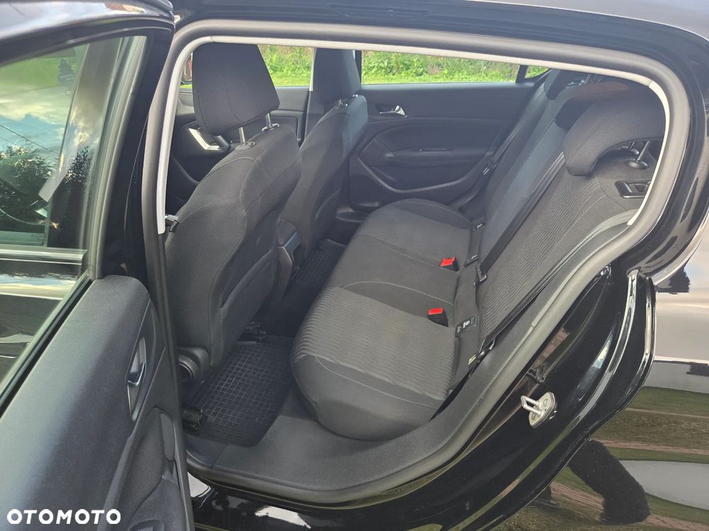 Peugeot 308 - 18
